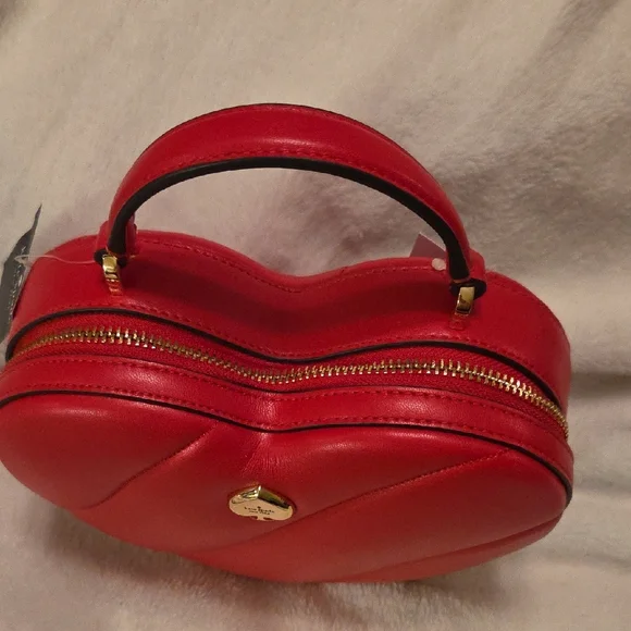 Kate Spade Love Shack NWT Novelty Red Heart Mini Bag w/crossbody Strap - Picture 3 of 8